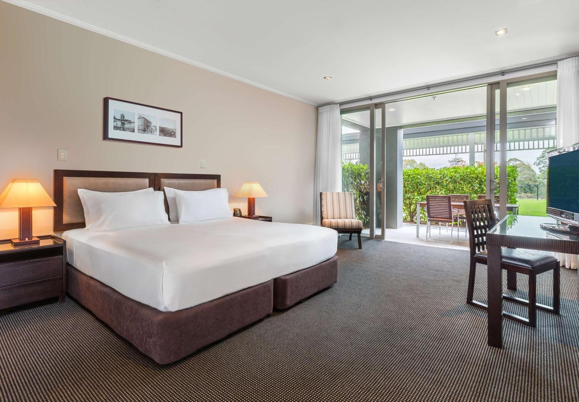 Hilton Lake Lago Taupo Exterior foto