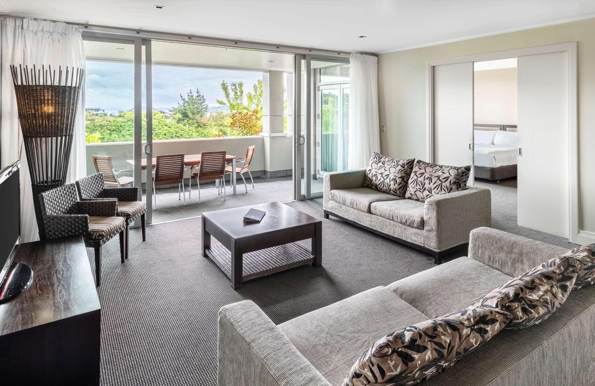 Hilton Lake Lago Taupo Exterior foto